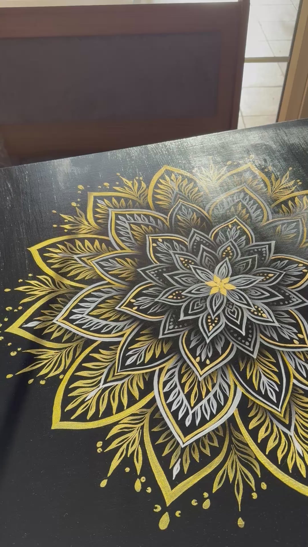 Hinode - svítící mandala