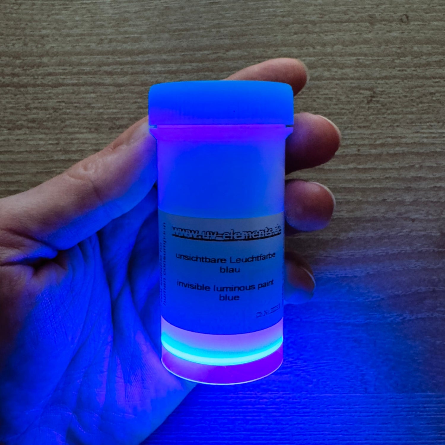 malování modrým světlem UV Glow in the dark