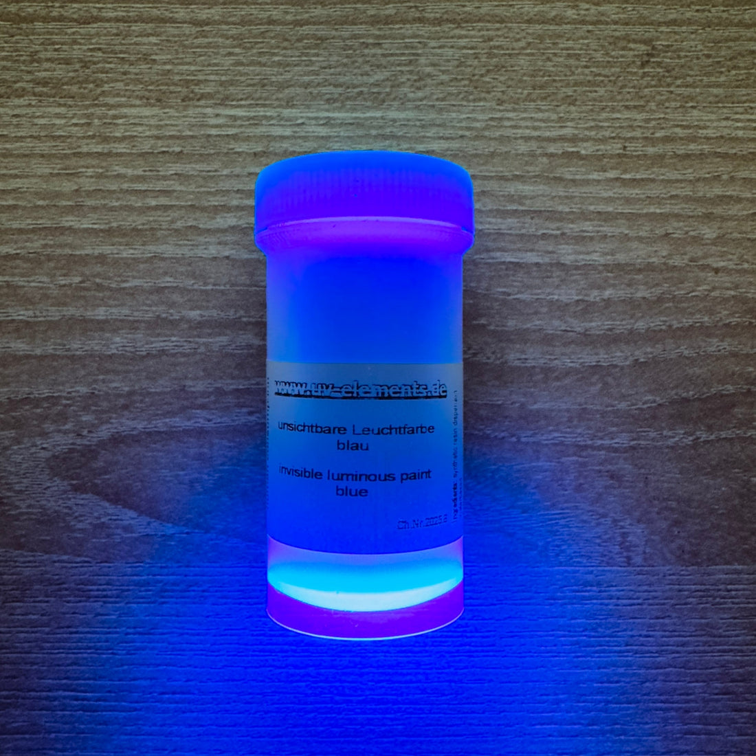 UV glow color svítící barva modrá