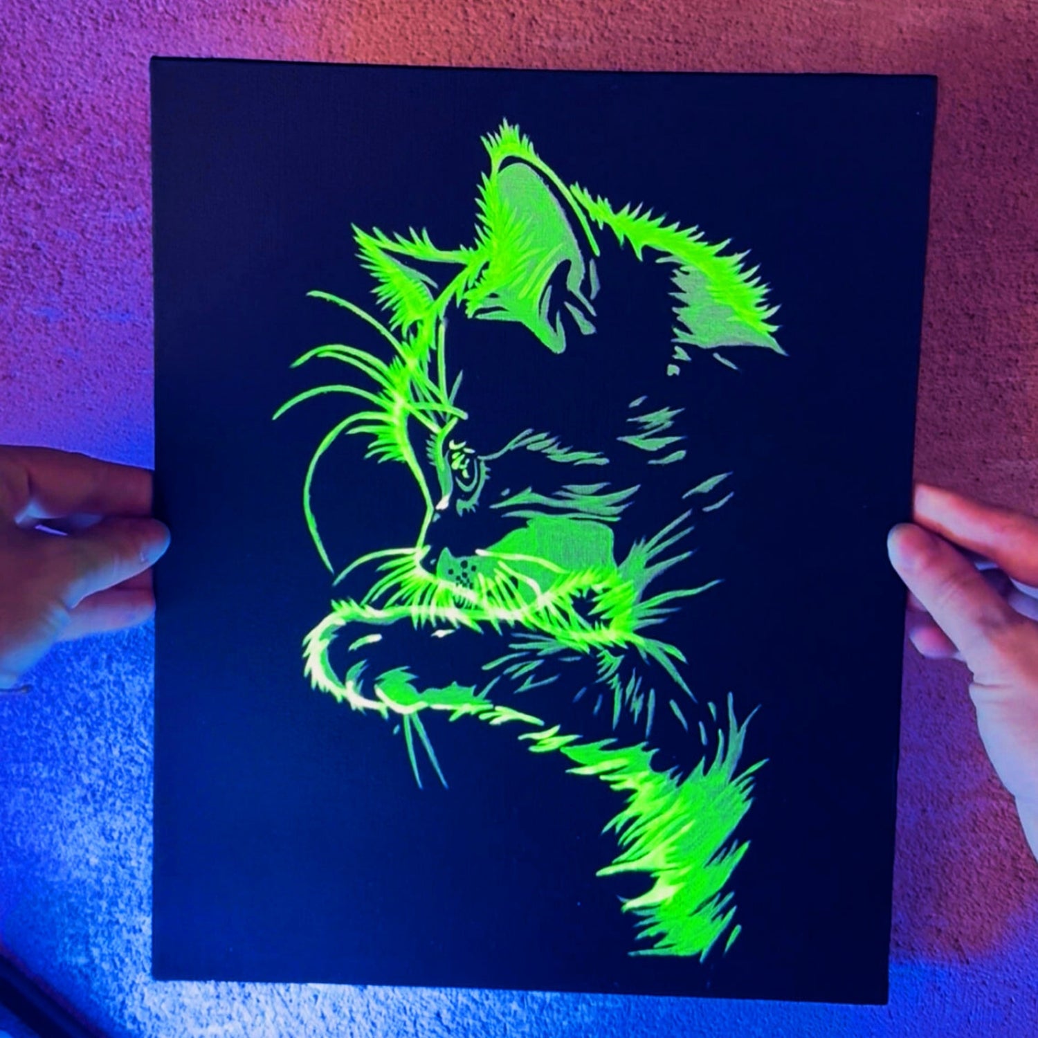 KOŤÁTKO AIKO – návod na svítící malování pro velké