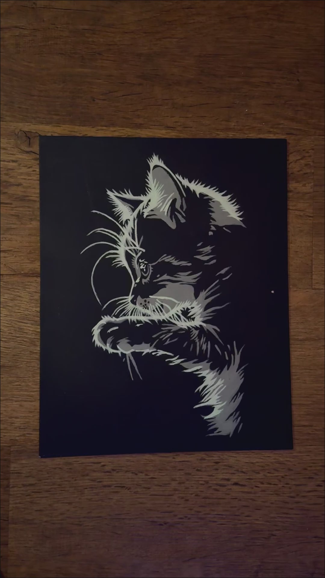 KOŤÁTKO AIKO – návod na svítící malování pro velké